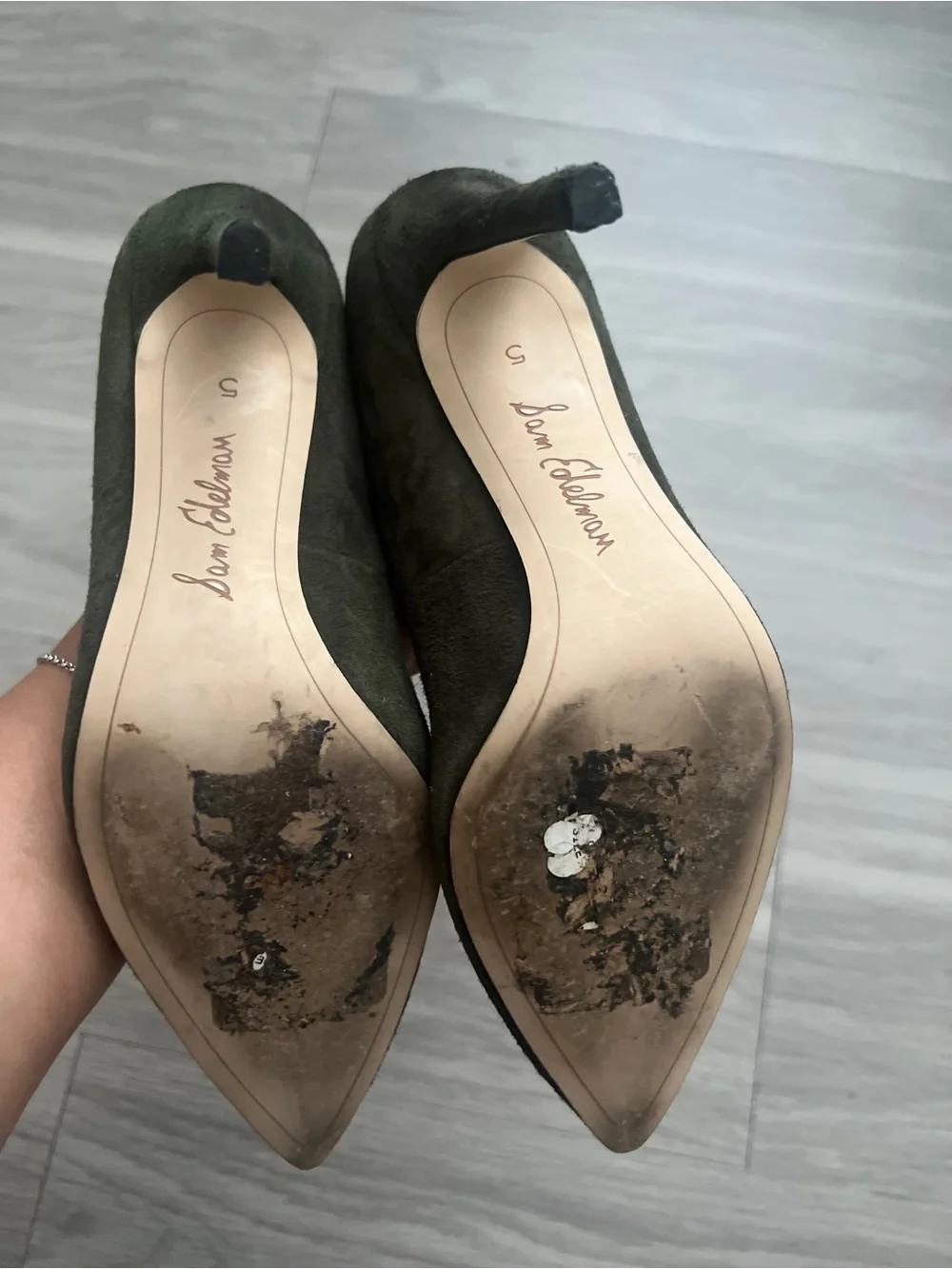 Sam Edelman around peeling subtle